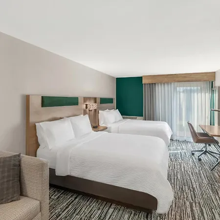 Holiday Inn Express & Suites Hayward By Ihg Exterior photo
