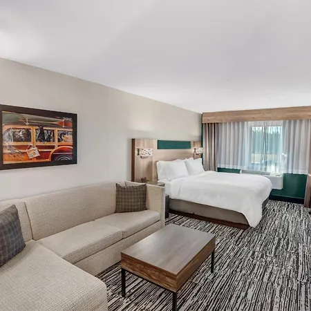 Holiday Inn Express & Suites Hayward By Ihg Exterior photo