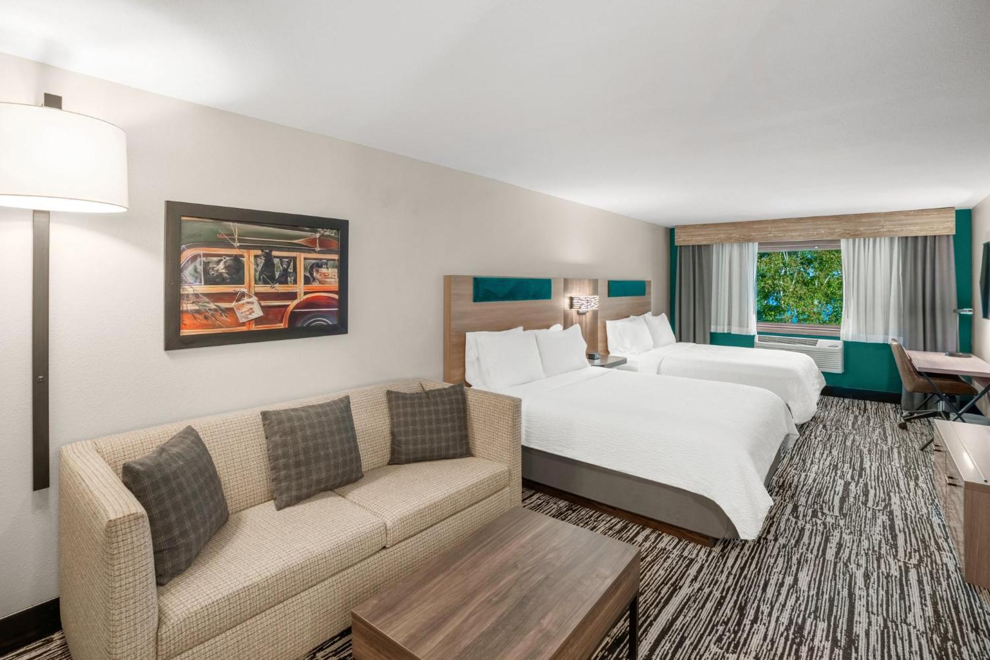 Express & By Ihg 3*